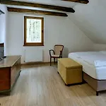 Zamecka Fortovna Obora - Forester House *