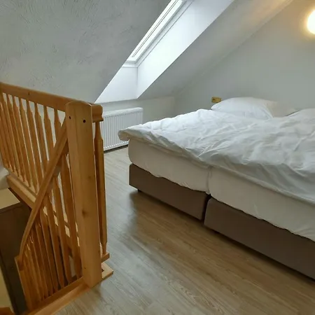 Zamecka Fortovna Obora - Forester House Апартаменты *