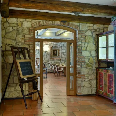 Zamecka Fortovna Obora - Forester House 아파트 *
