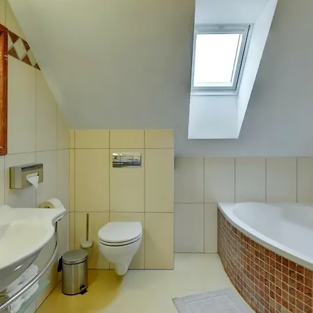 Zamecka Fortovna Obora - Forester House Апартаменты Kaznejov