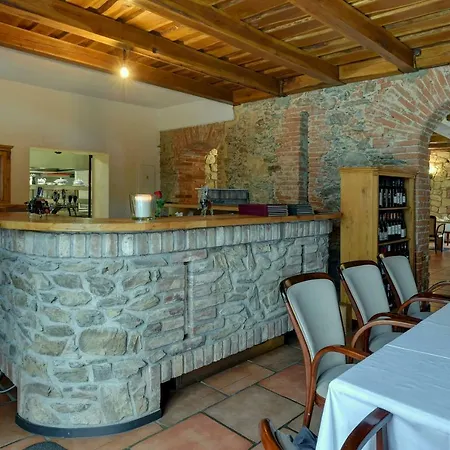 Zamecka Fortovna Obora - Forester House 아파트