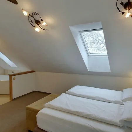 Zamecka Fortovna Obora - Forester House Kaznejov