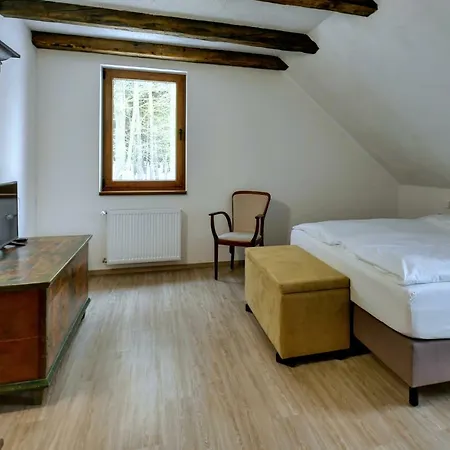 Zamecka Fortovna Obora - Forester House *