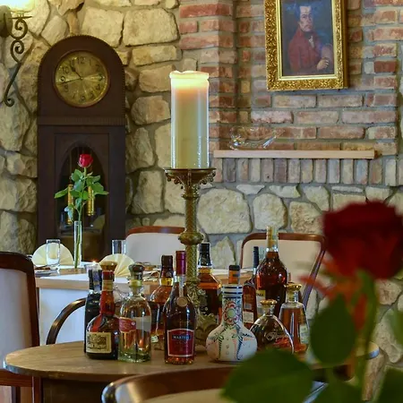 Апартаменты Zamecka Fortovna Obora - Forester House Kaznejov