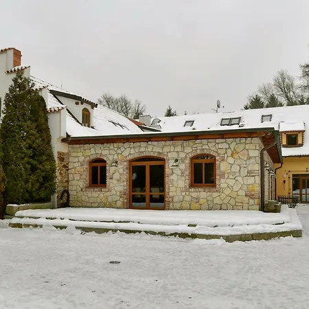 Zamecka Fortovna Obora - Forester House *
