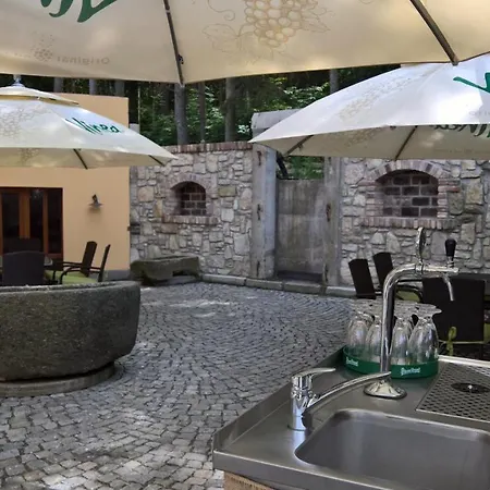 Zamecka Fortovna Obora - Forester House *