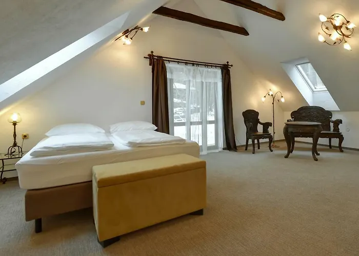 아파트 Zamecka Fortovna Obora - Forester House Kaznejov