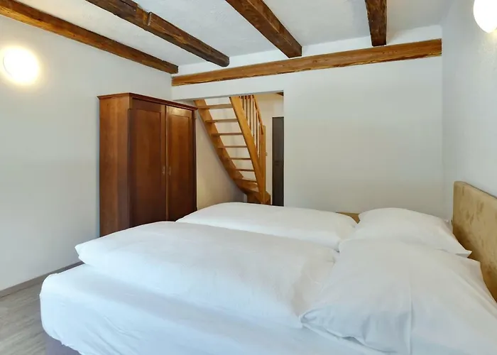아파트 Zamecka Fortovna Obora - Forester House