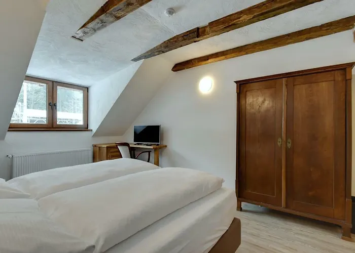 Zamecka Fortovna Obora - Forester House *
