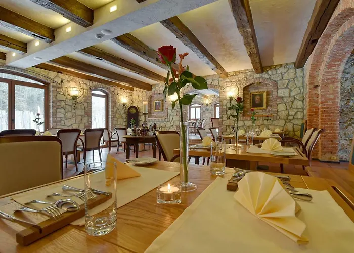 Zamecka Fortovna Obora - Forester House 아파트 *