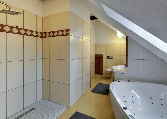 Zamecka Fortovna Obora - Forester House *