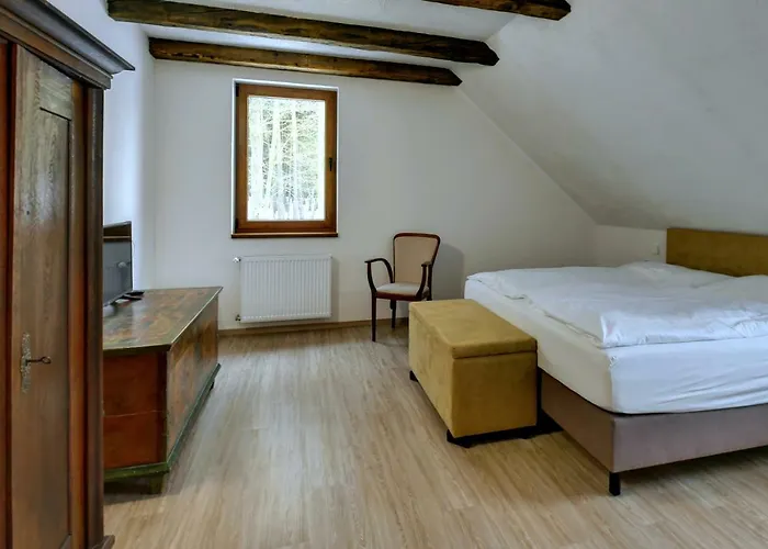 Zamecka Fortovna Obora - Forester House *